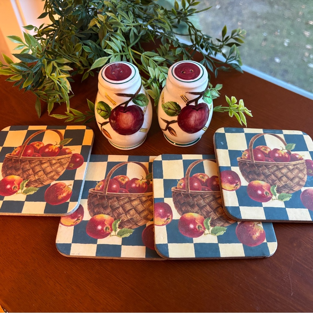 BUNDLE of VINTAGE “Crab Apple” Salt & Pepper Shakers with Cork Coasters Set of 4